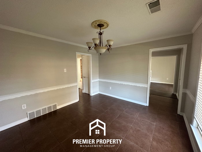 2714 Gerald Ford Dr W - Photo 3 of 24