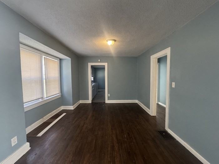 5701 Wabash Ave - Photo 6 of 23