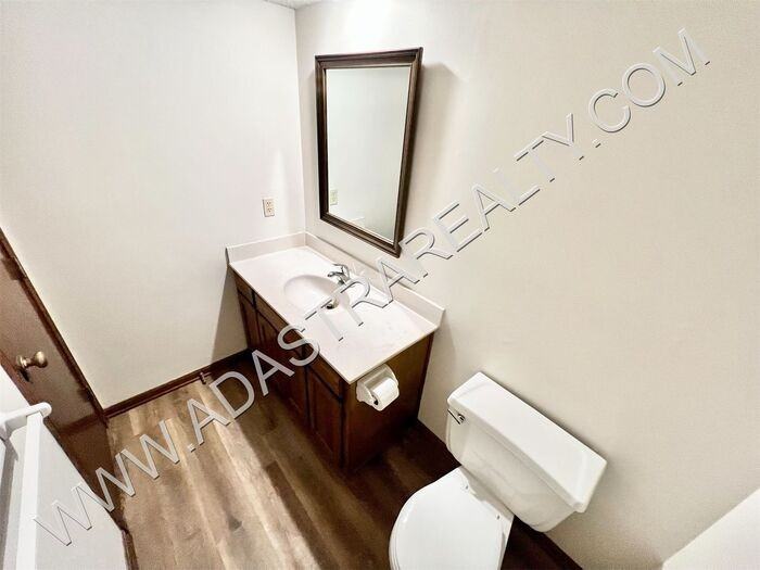 6701 W 149th Ter - Photo 6 of 23