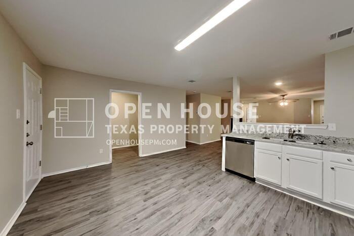 807 Wild Prairie Dr - Photo 6 of 20