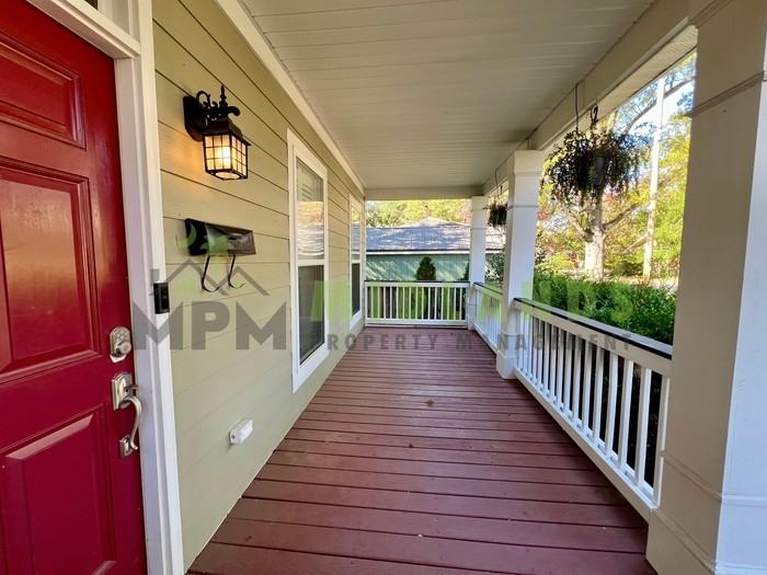 3008 Bratton St - Photo 3 of 49