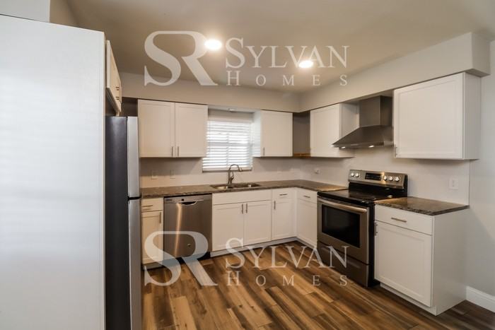 2211 Big Bend Dr - Photo 7 of 15