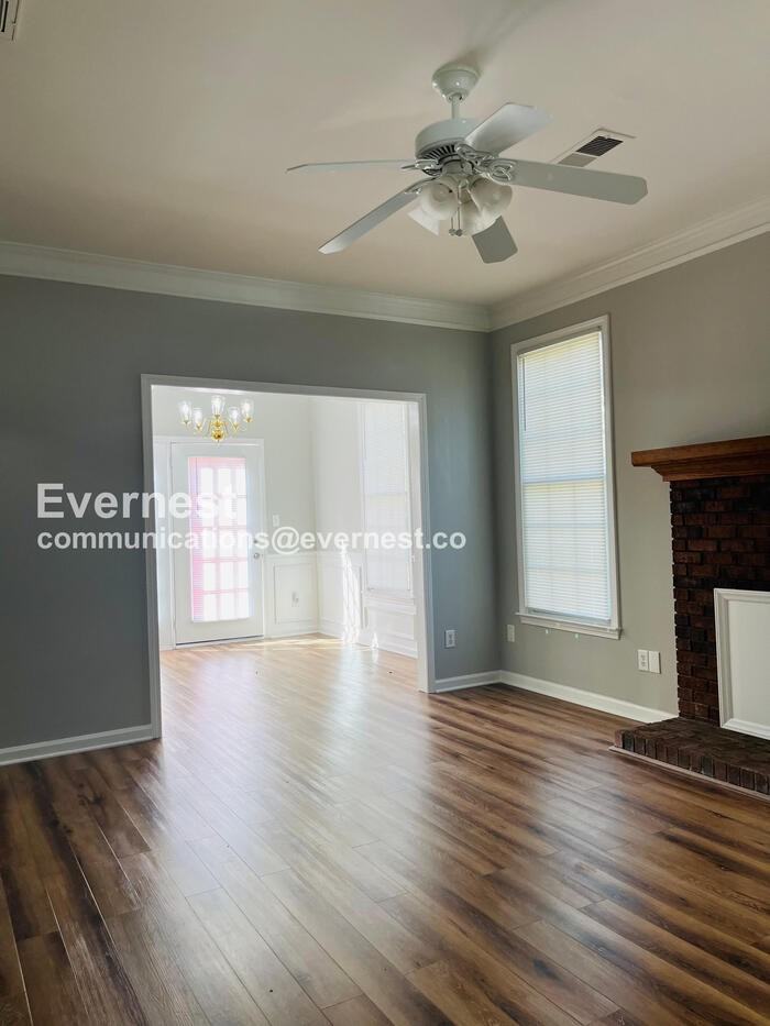 11925 Long Forest Dr - Photo 5 of 24