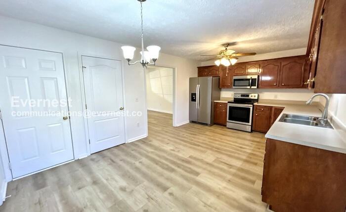 720 William Howard Pl - Photo 3 of 24