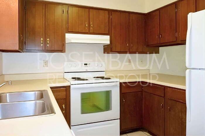 1326 N Miller Rd #A - Photo 3 of 6