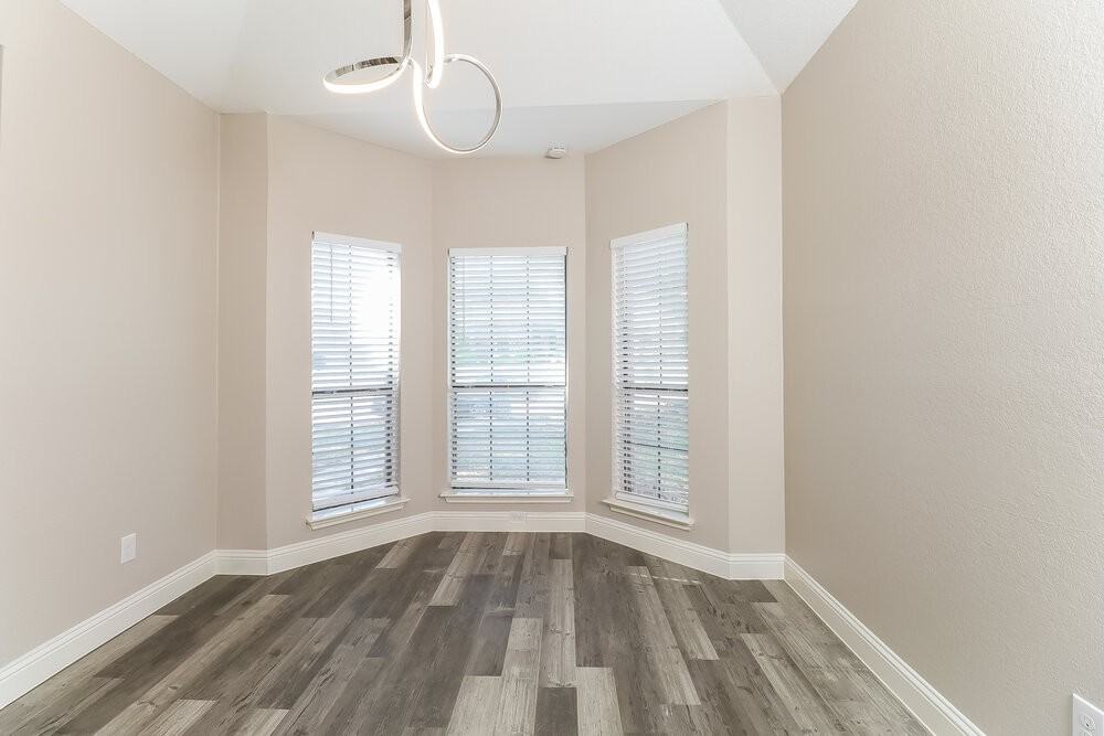 1029 Primrose St - Photo 7 of 16