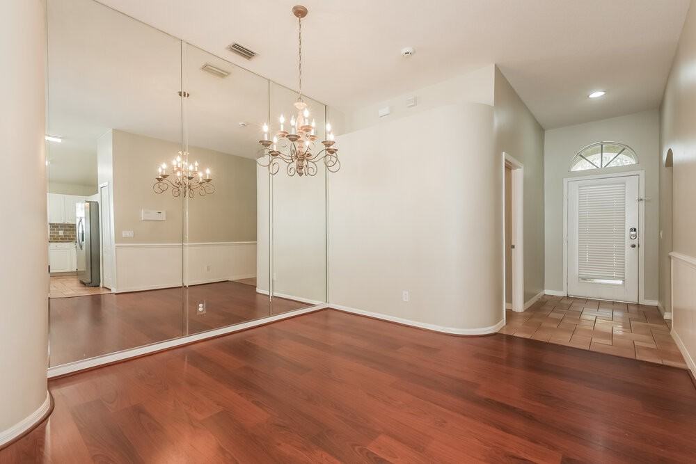 2010 Berry Lake Dr - Photo 3 of 16