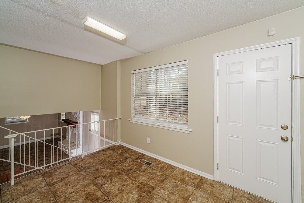 1416 Maralyn Dr - Photo 7 of 17
