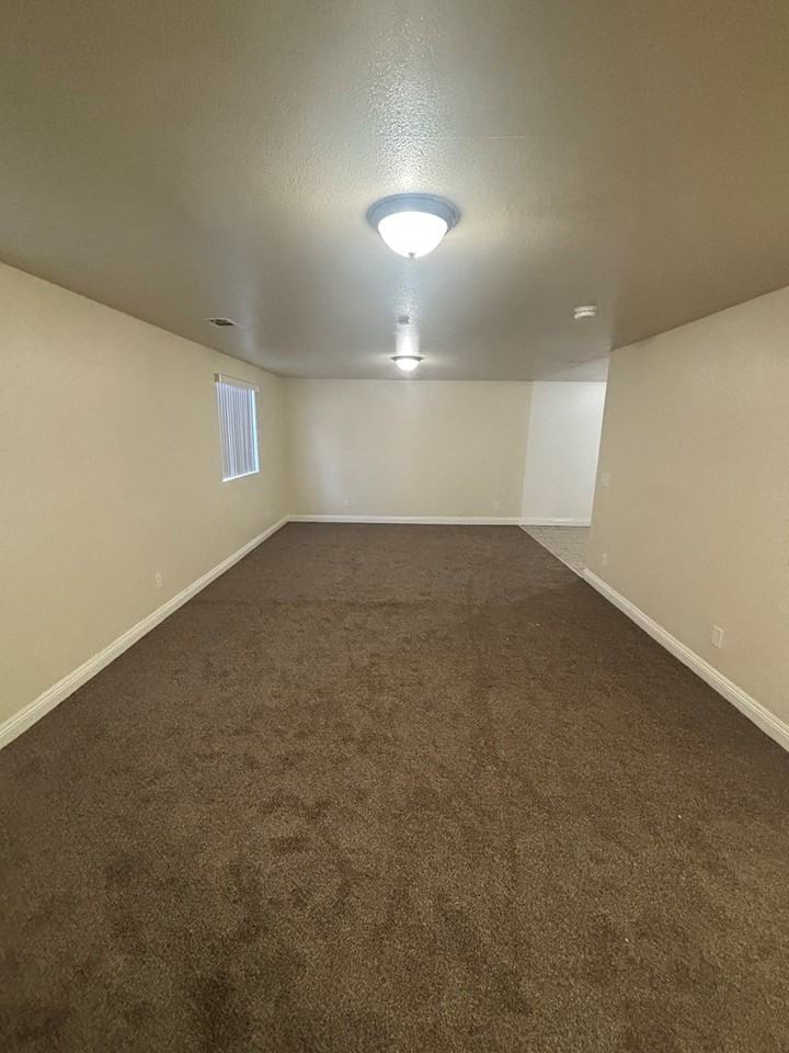 8848 Orchard Avenue - Photo 3 of 17