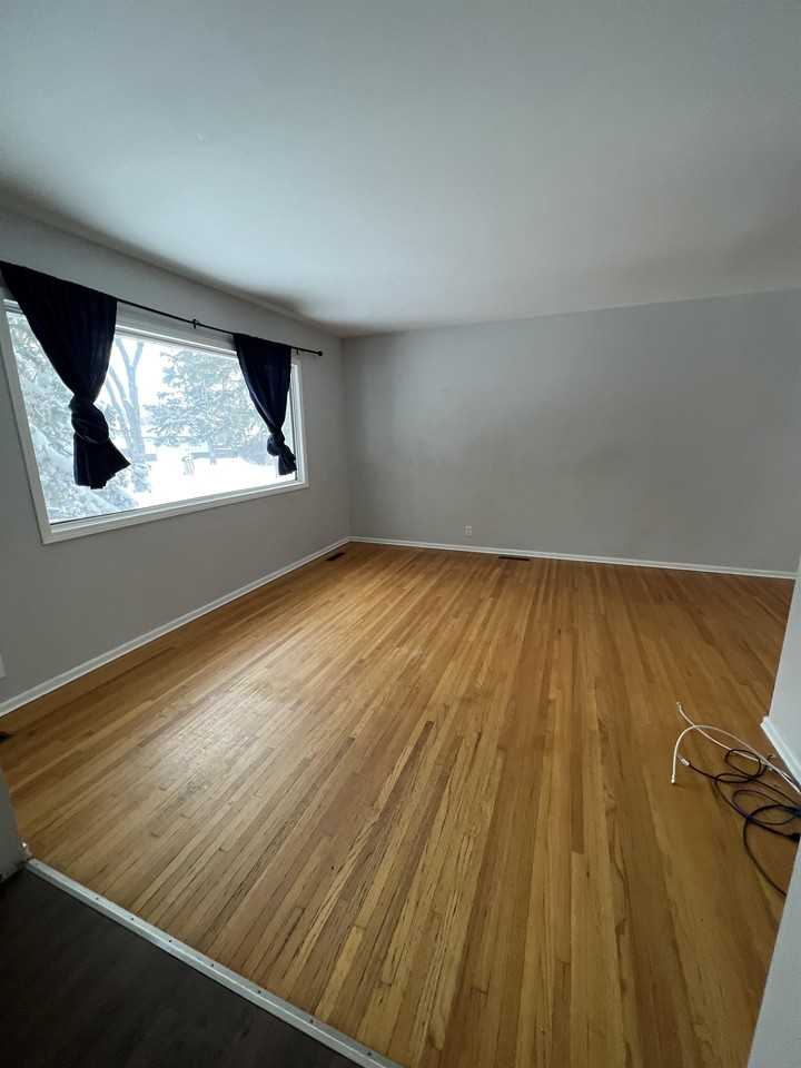 56 Falcon Bay - Photo 2 of 10