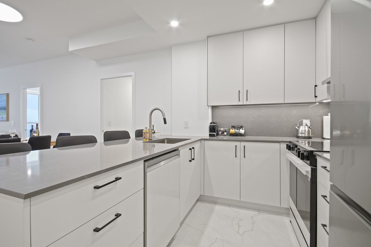 208 Queens Quay W #1 - Photo 3 of 50