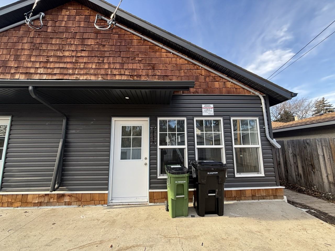 12037 59 St Nw - Photo 2 of 28