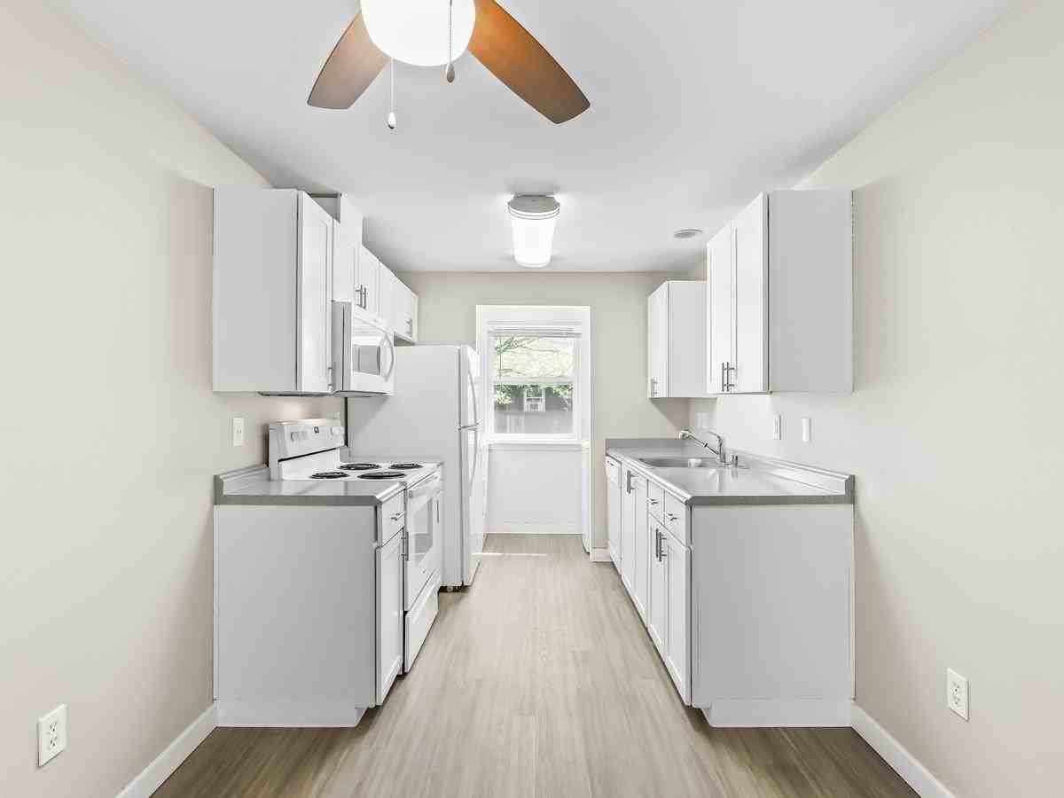 4602 Ne 72nd Ave - Photo 3 of 23