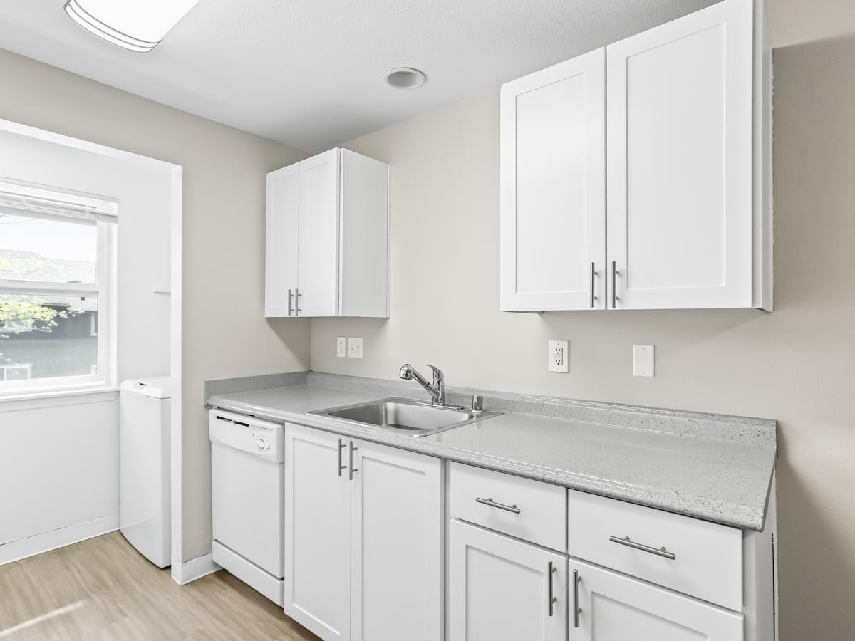 4602 Ne 72nd Ave - Photo 2 of 23