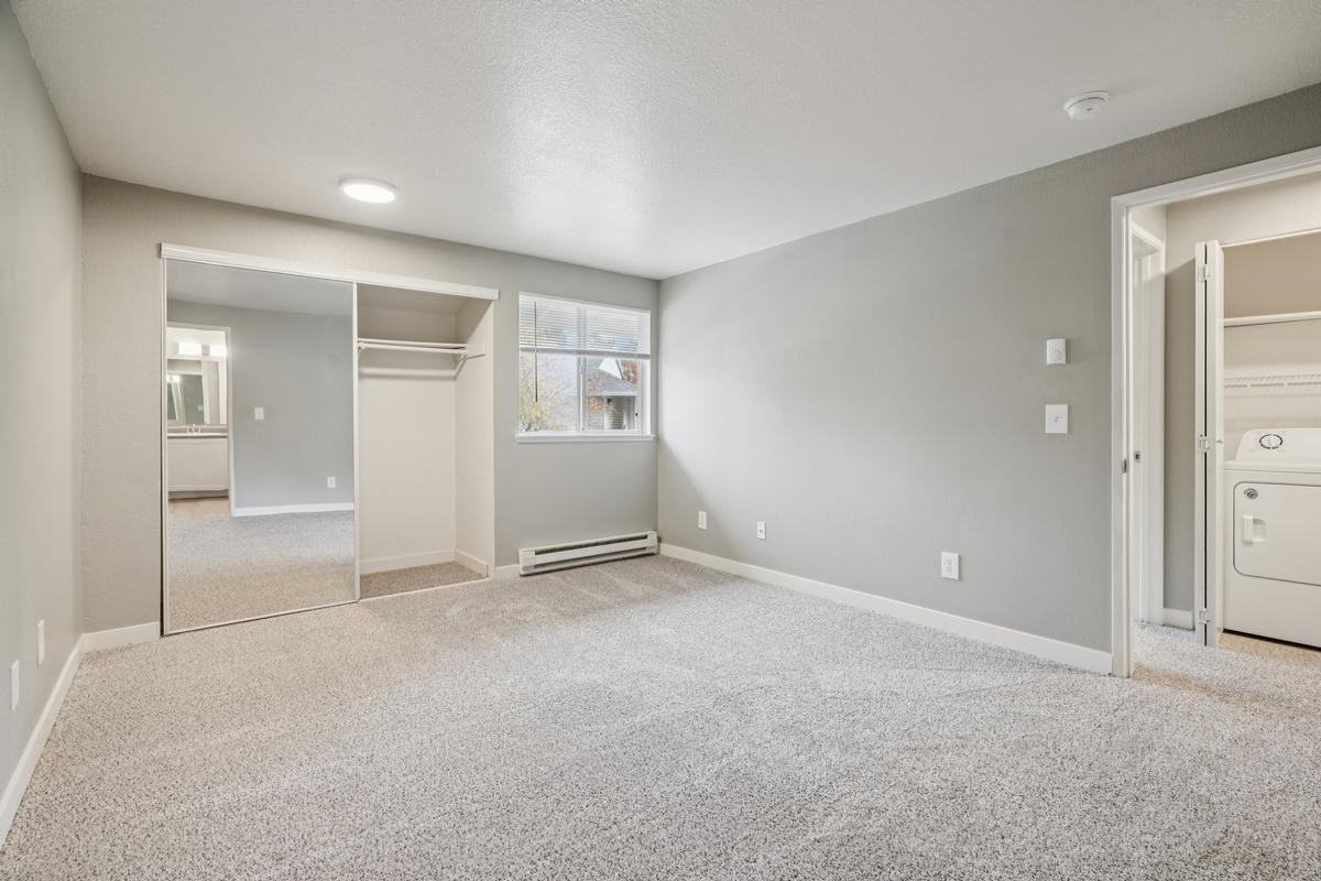 4777 Sw 11th St - Photo 5 of 23