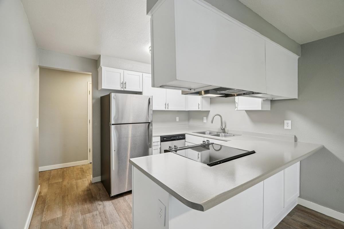 4777 Sw 11th St - Photo 2 of 23