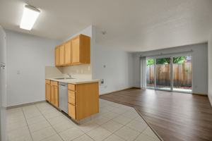 featured image of 5316 E Burnside St