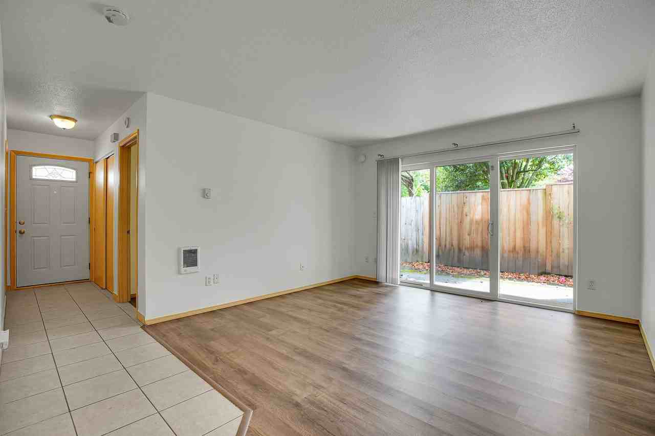 #327 BURNSIDE EAST - Photo 2 of 8