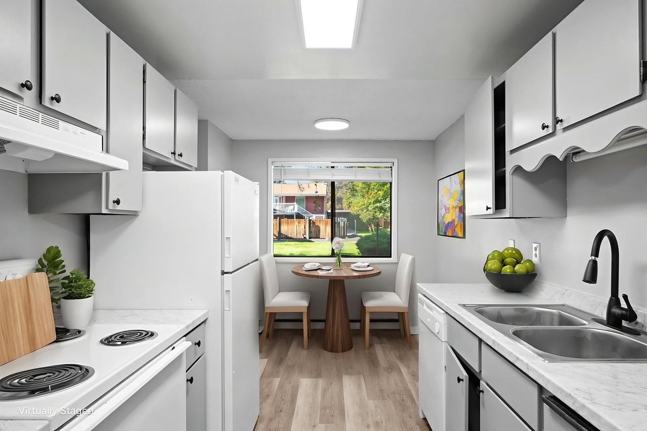 Brooks Square Apartments - Photo 3 of 44