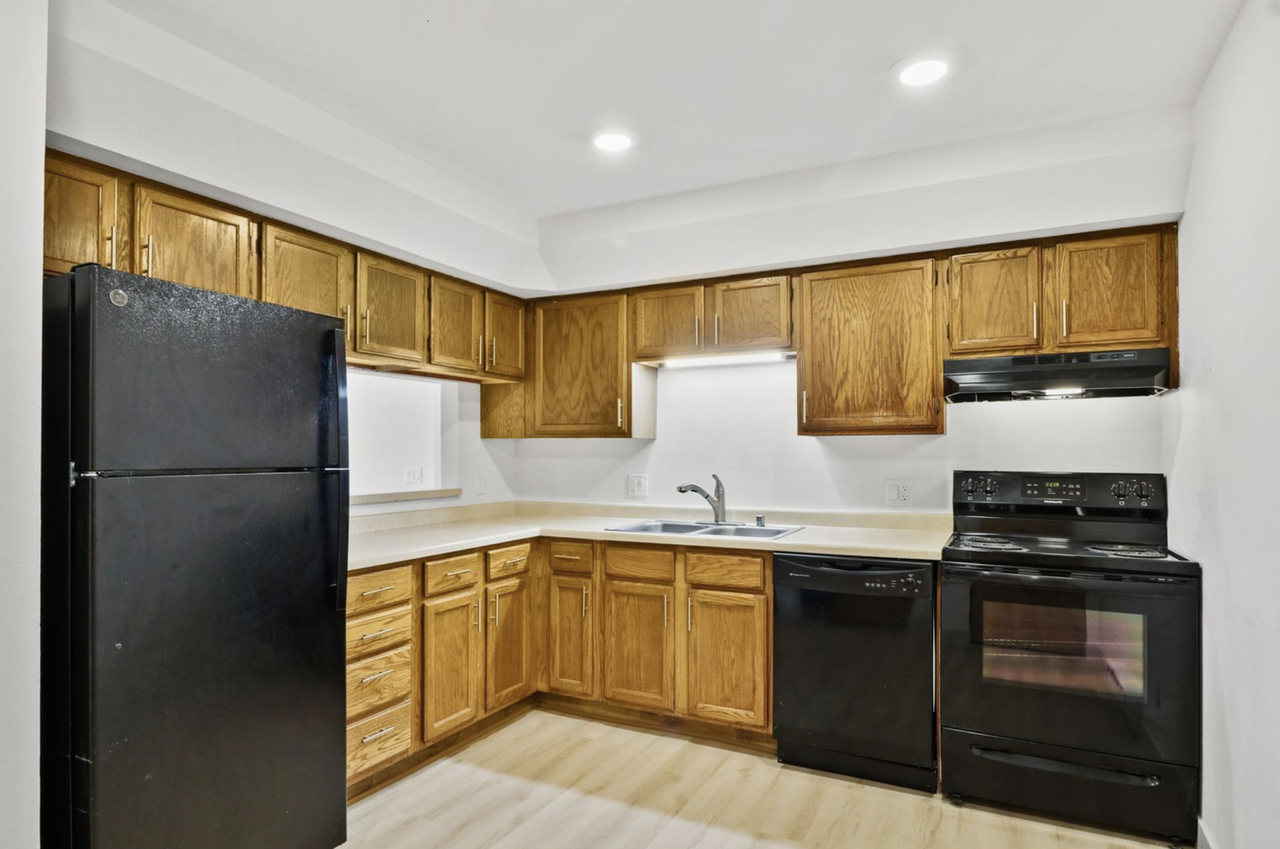 Ridgeview Heights - Photo 2 of 24