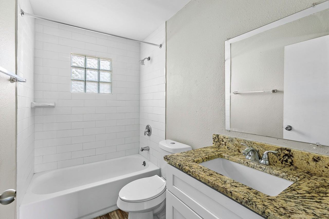 Sundance Apartments - Photo 5 of 34