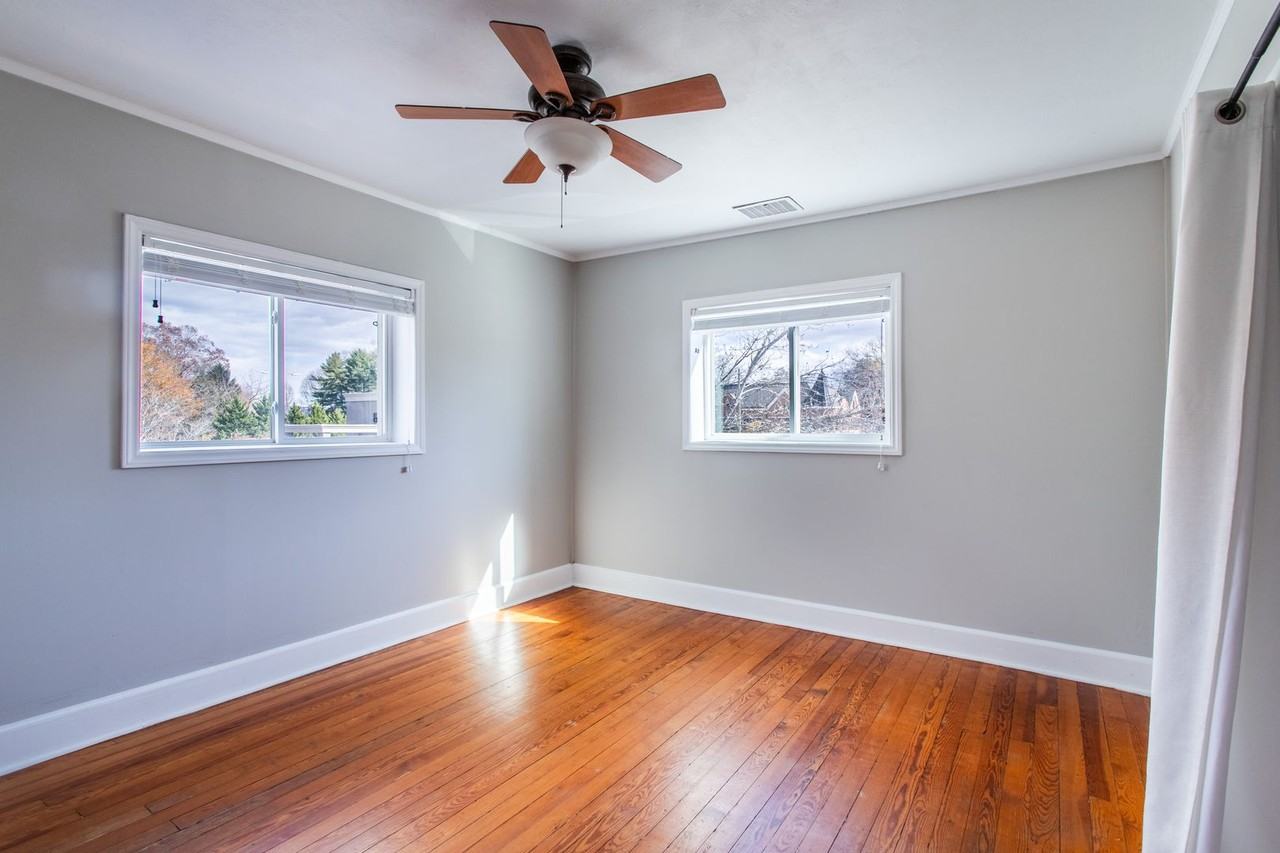 84 E Main St - Photo 7 of 15