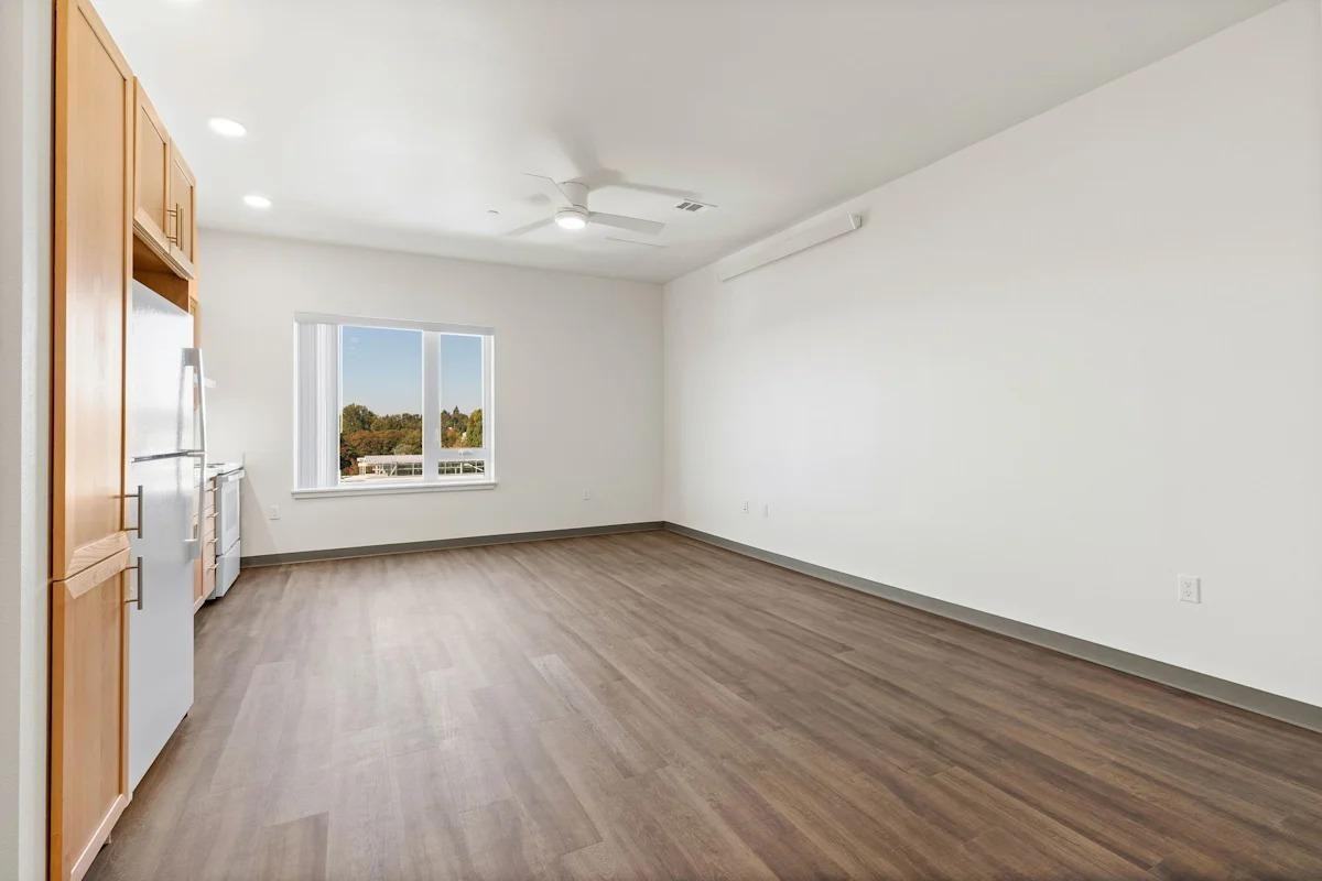 151 Ne 103rd St - Photo 5 of 27