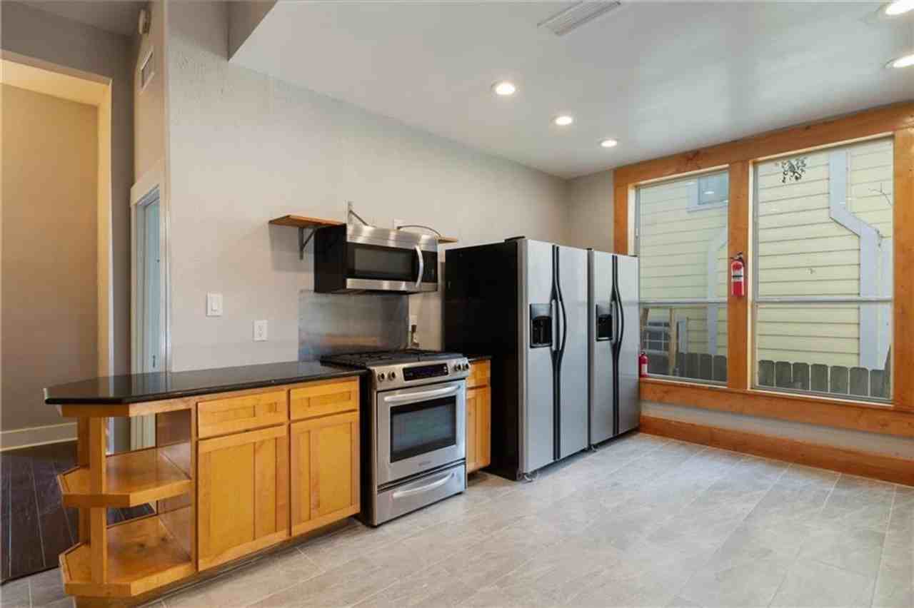 3210 Hampton Rd ##B - Photo 2 of 26