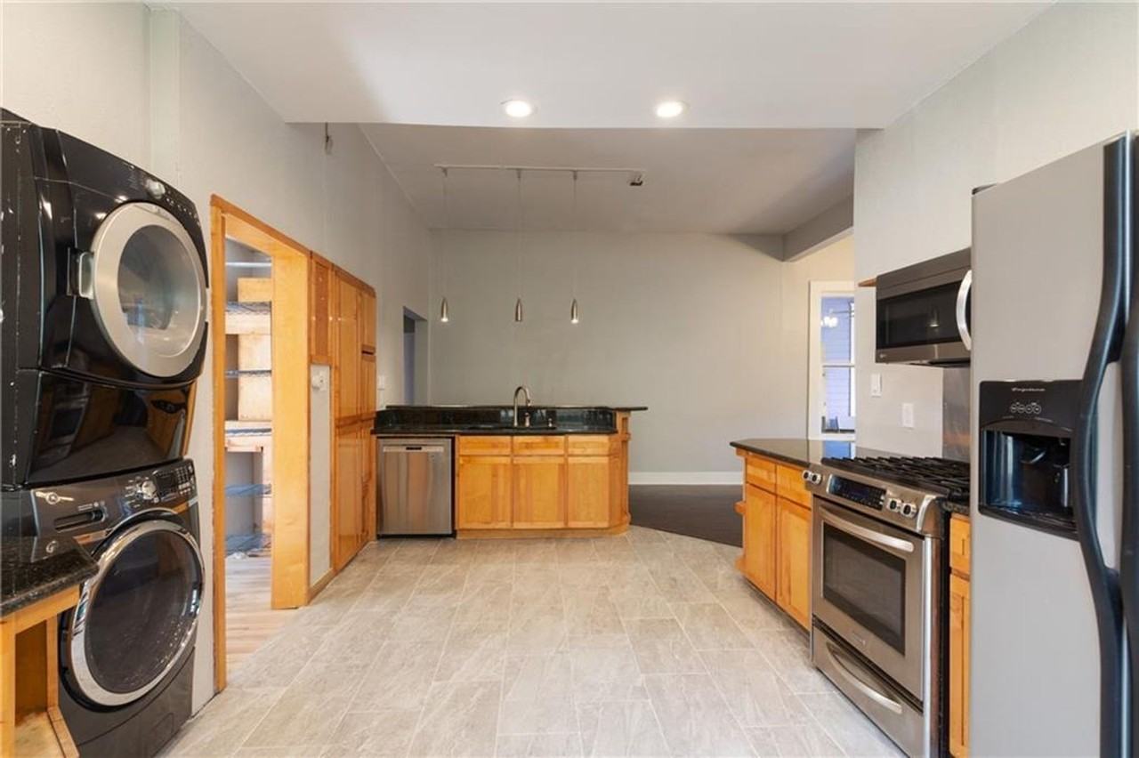 3210 Hampton Rd ##B - Photo 5 of 26