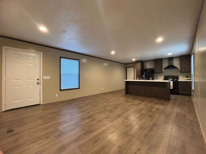 601 Kathy Street - Photo 4 of 35