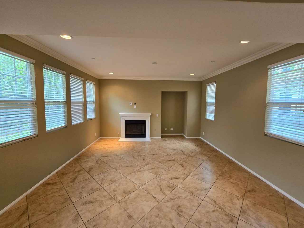 15247 Cambridge Street