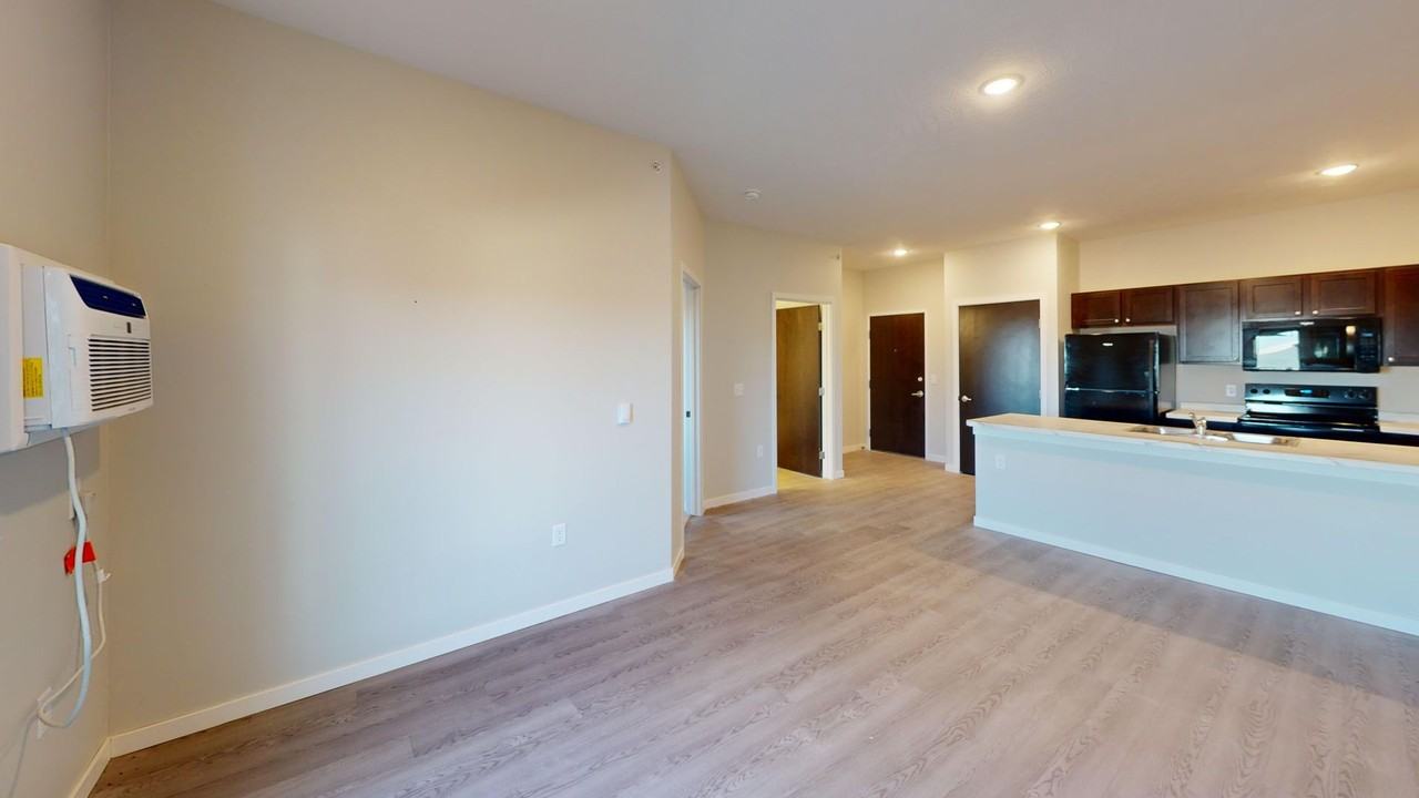 Pioneer Apartments & Townhomes - Photo 5 of 39