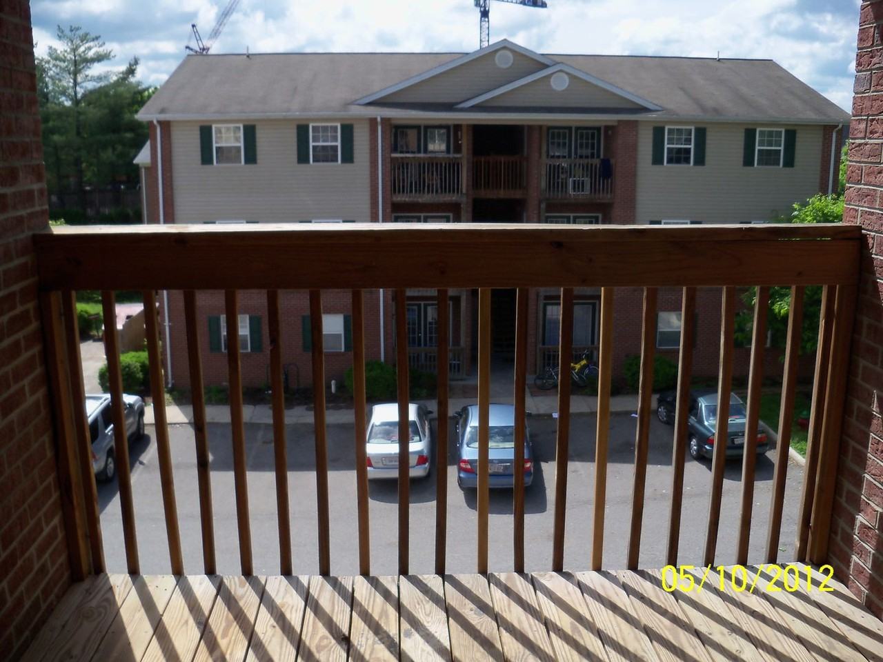 100 Collegiate Ct - Photo 3 of 27