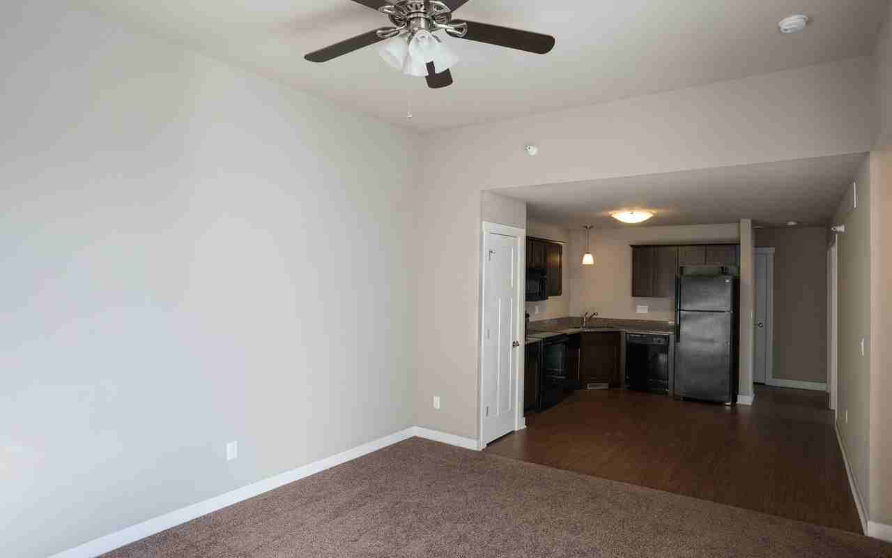 Ironwood Glen Townhomes - Photo 7 of 19