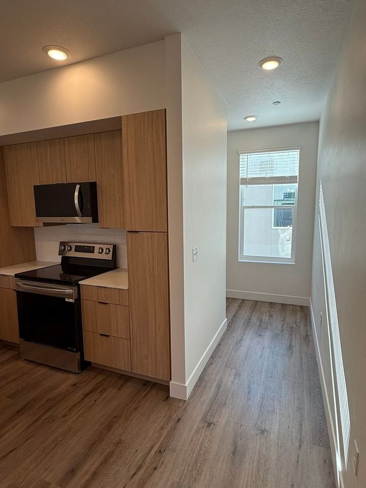 Park Place Townhomes - Photo 3 of 37