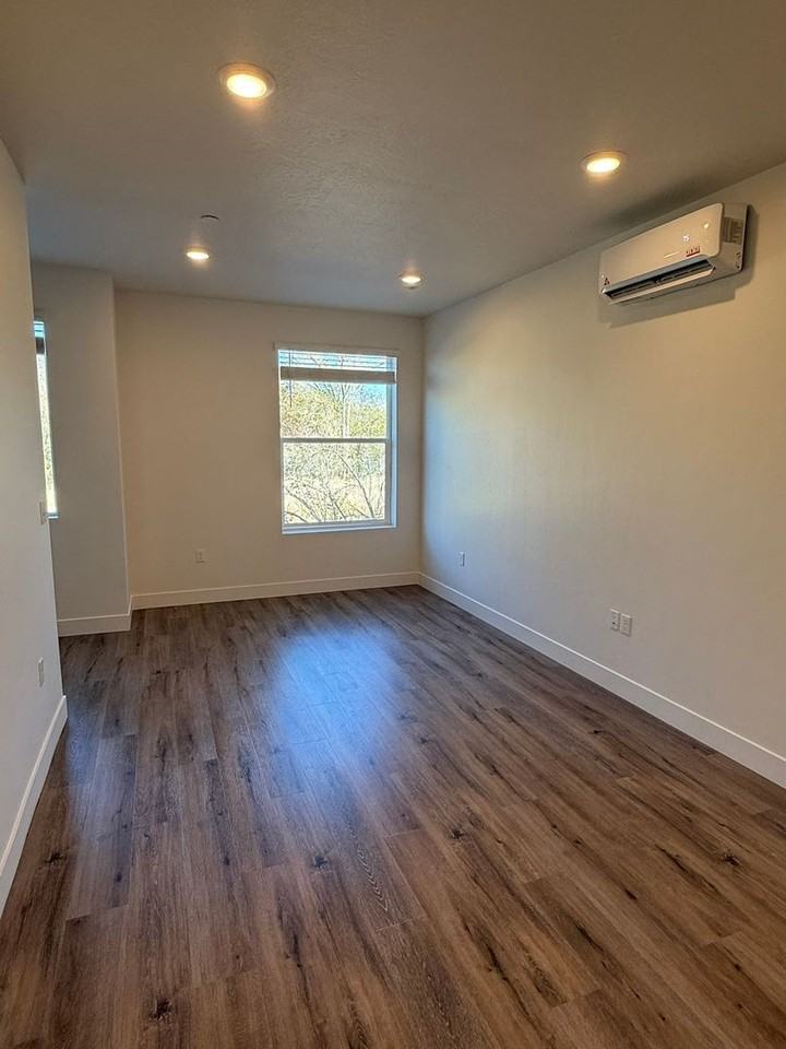 Park Place Townhomes - Photo 6 of 37