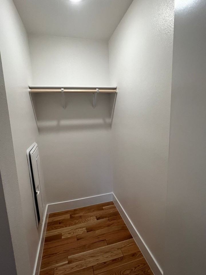 64 Park St - Photo 7 of 22