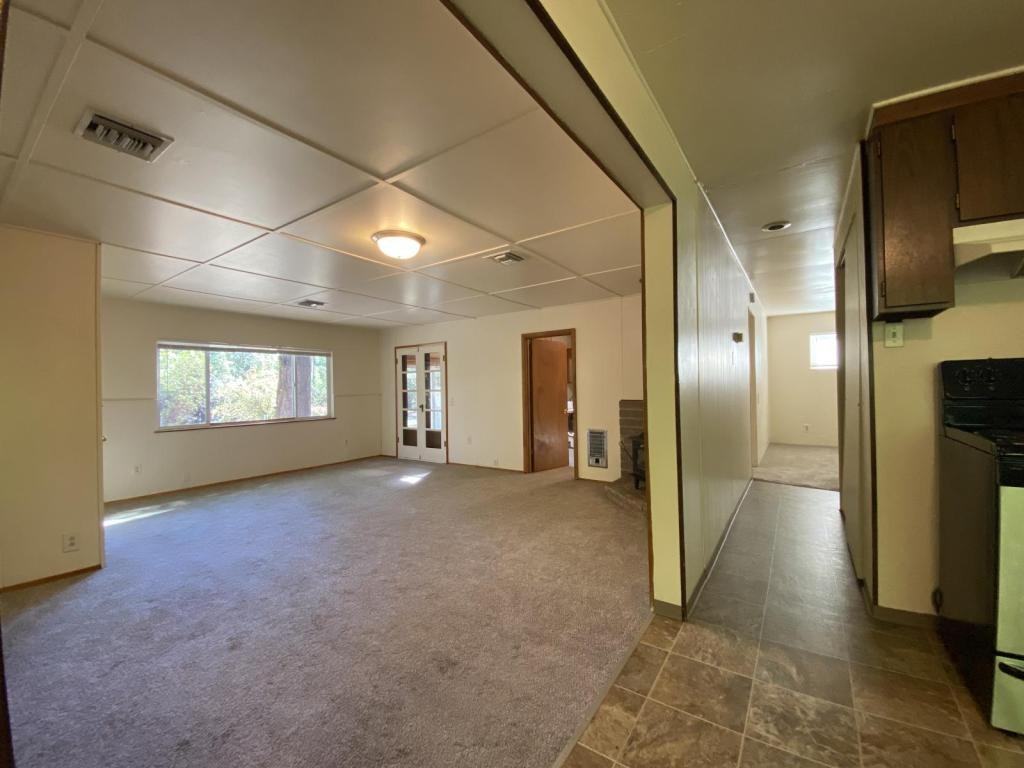 784 Murphy Creek Road - Photo 5 of 16