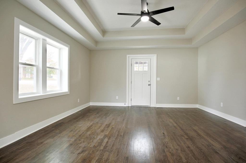 126 S Kimball St - Photo 6 of 23