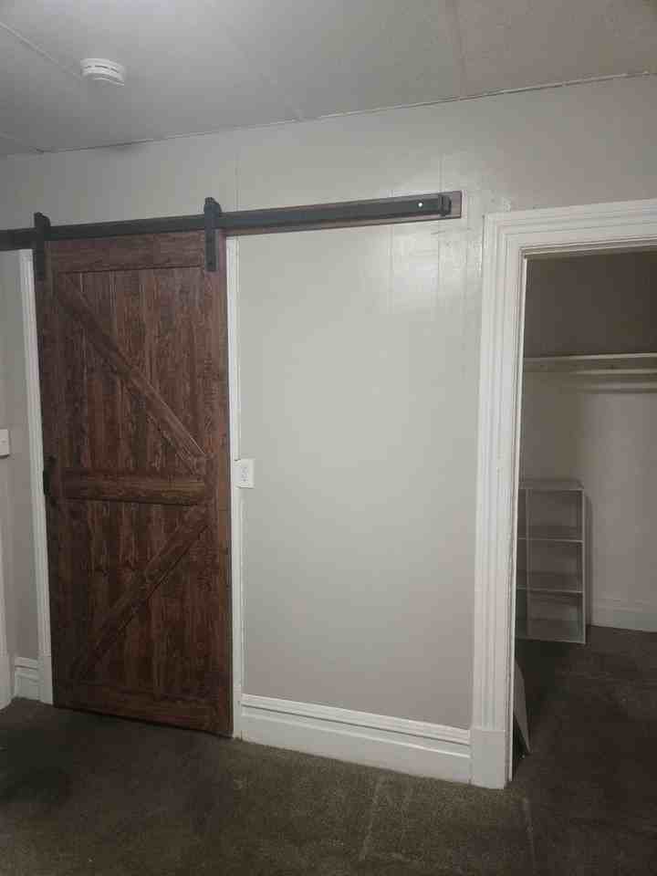 650 24th St - Photo 5 of 14