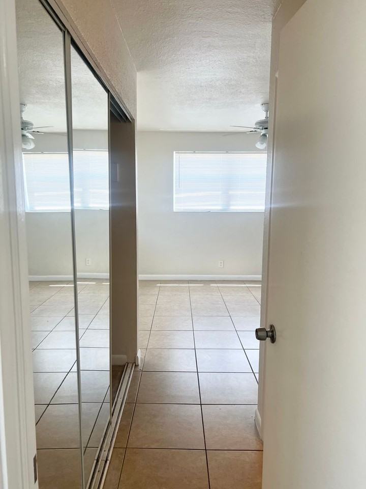 1596 W Blue Heron Blvd - Photo 5 of 13