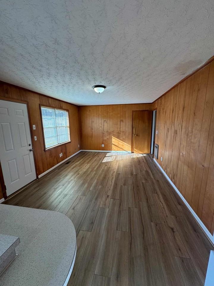 5519 Us Highway 431 - Photo 3 of 11