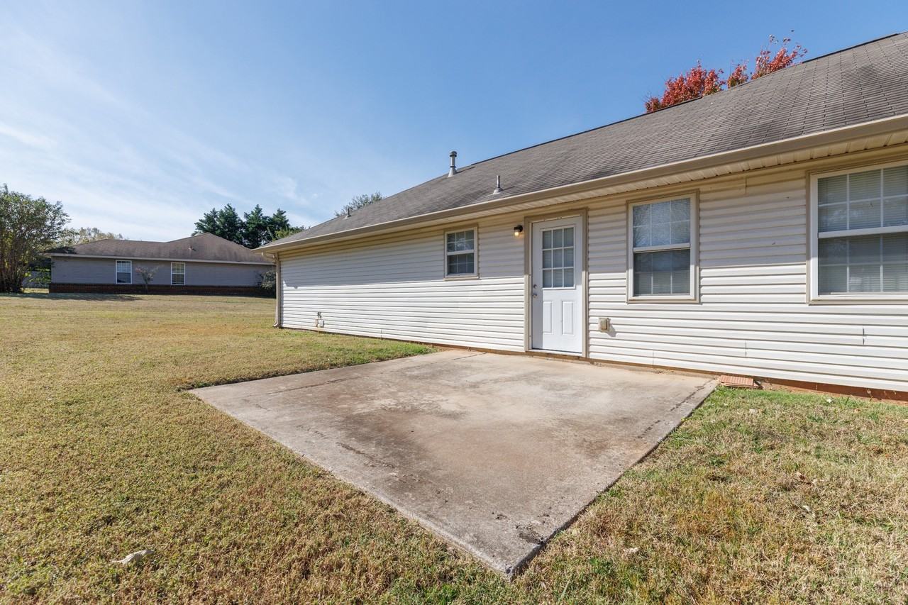323 Willow Oak Dr - Photo 3 of 29