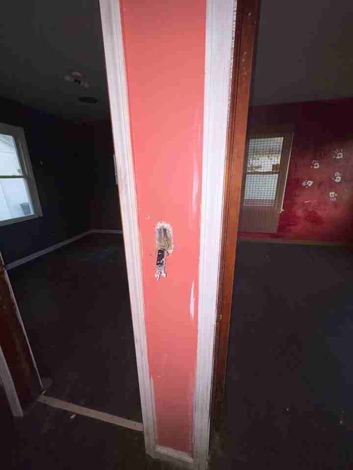 4421 Southeast 39th Street - Photo 5 of 10