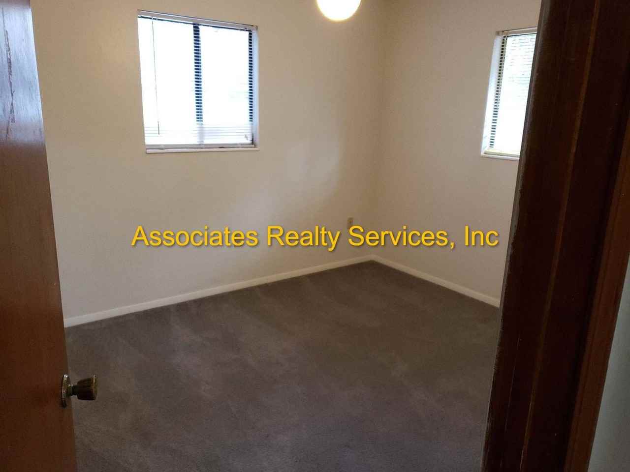 4023 Northwest 30th Terrace - Photo 3 of 18