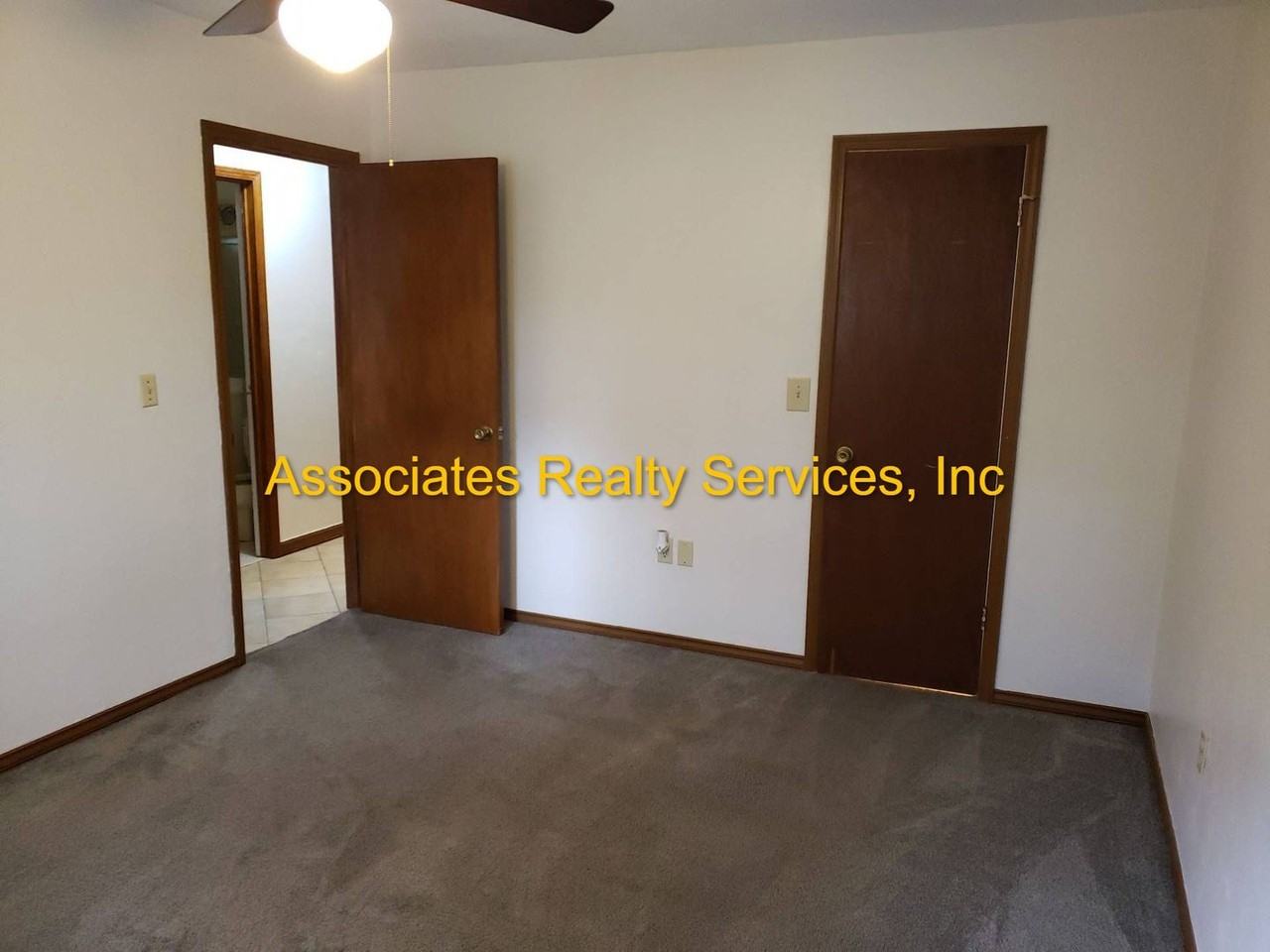 4023 Northwest 30th Terrace - Photo 6 of 18