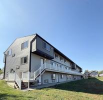 featured image of 909 E 7th St