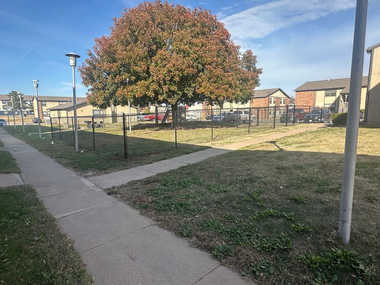East Terrace Apts - Photo 2 of 34
