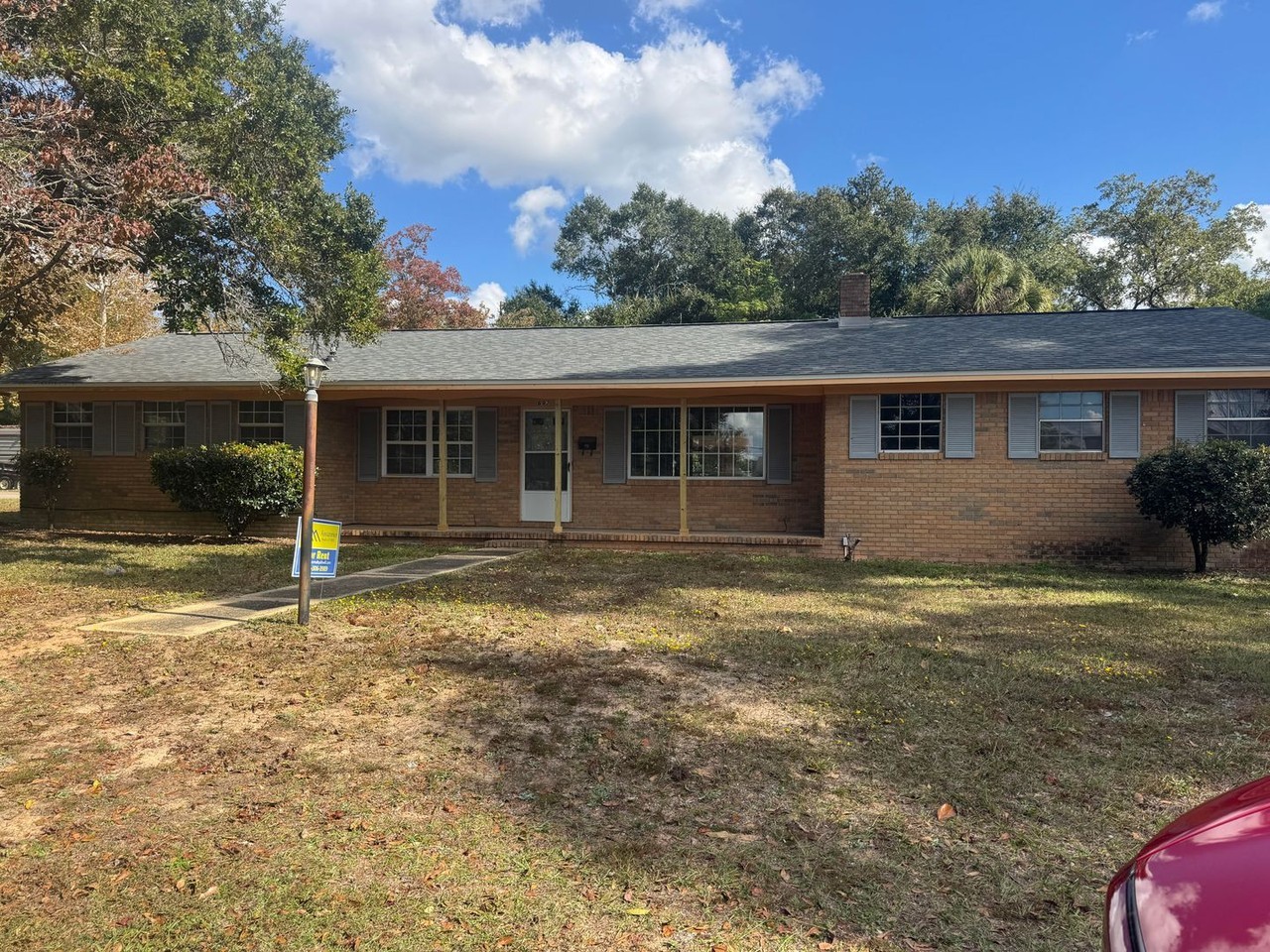 697 Green St - Photo 2 of 24