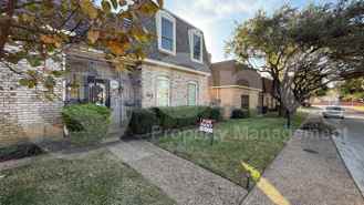 3018 Stonehenge Ln - Photo 1 of 1